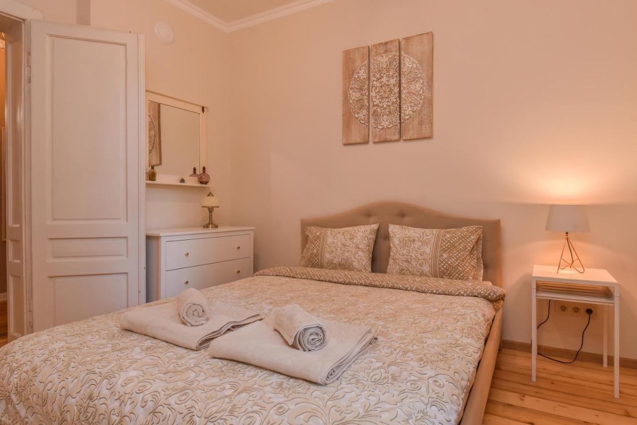 Spacious Vintage 2Br, 2Bath Apartment By Flat Mаnager Sófia Exterior foto